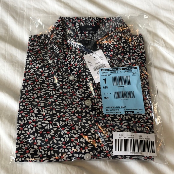 J Crew Factory NWT short sleeve floral print short - Picture 5 of 6